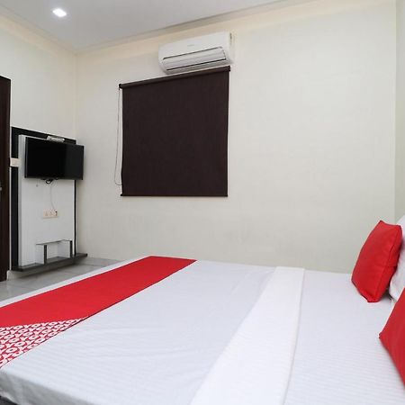 Oyo 29637 Hotel Kakkar 卢迪亚纳 外观 照片