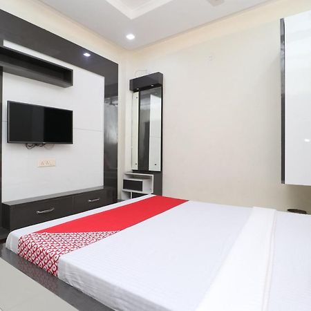 Oyo 29637 Hotel Kakkar 卢迪亚纳 外观 照片