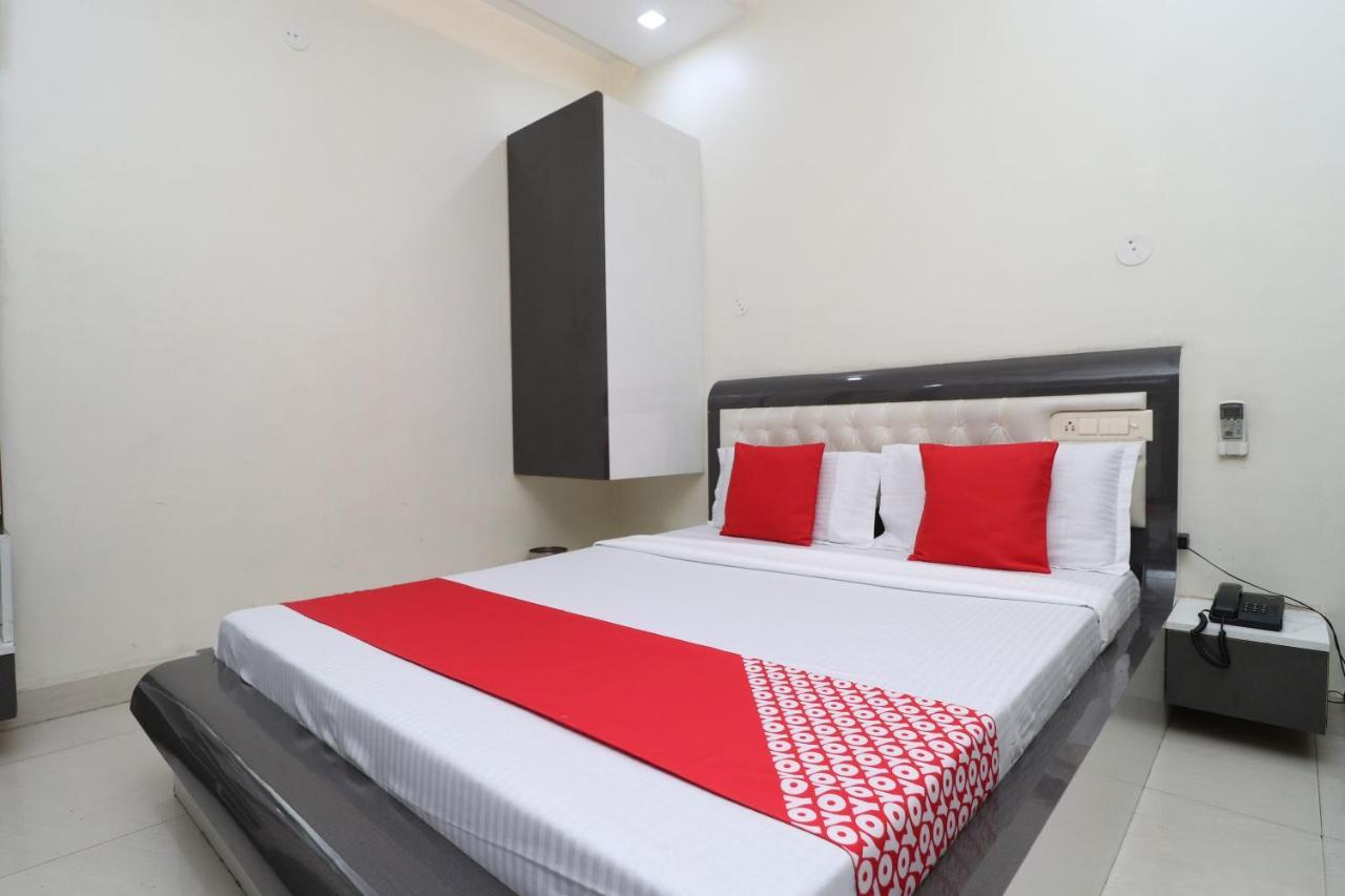 Oyo 29637 Hotel Kakkar 卢迪亚纳 外观 照片