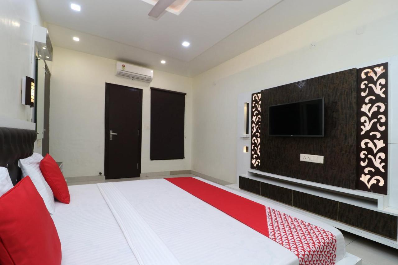 Oyo 29637 Hotel Kakkar 卢迪亚纳 外观 照片