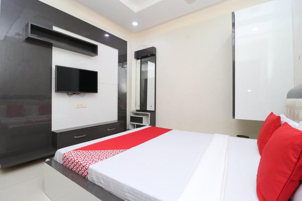 Oyo 29637 Hotel Kakkar 卢迪亚纳 外观 照片